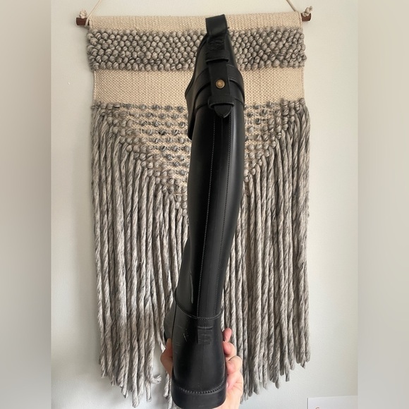 SINGLE RIGHT SHOE - Burberry Riding-Style Rainboot with Leather Strap - Picture 4 of 13